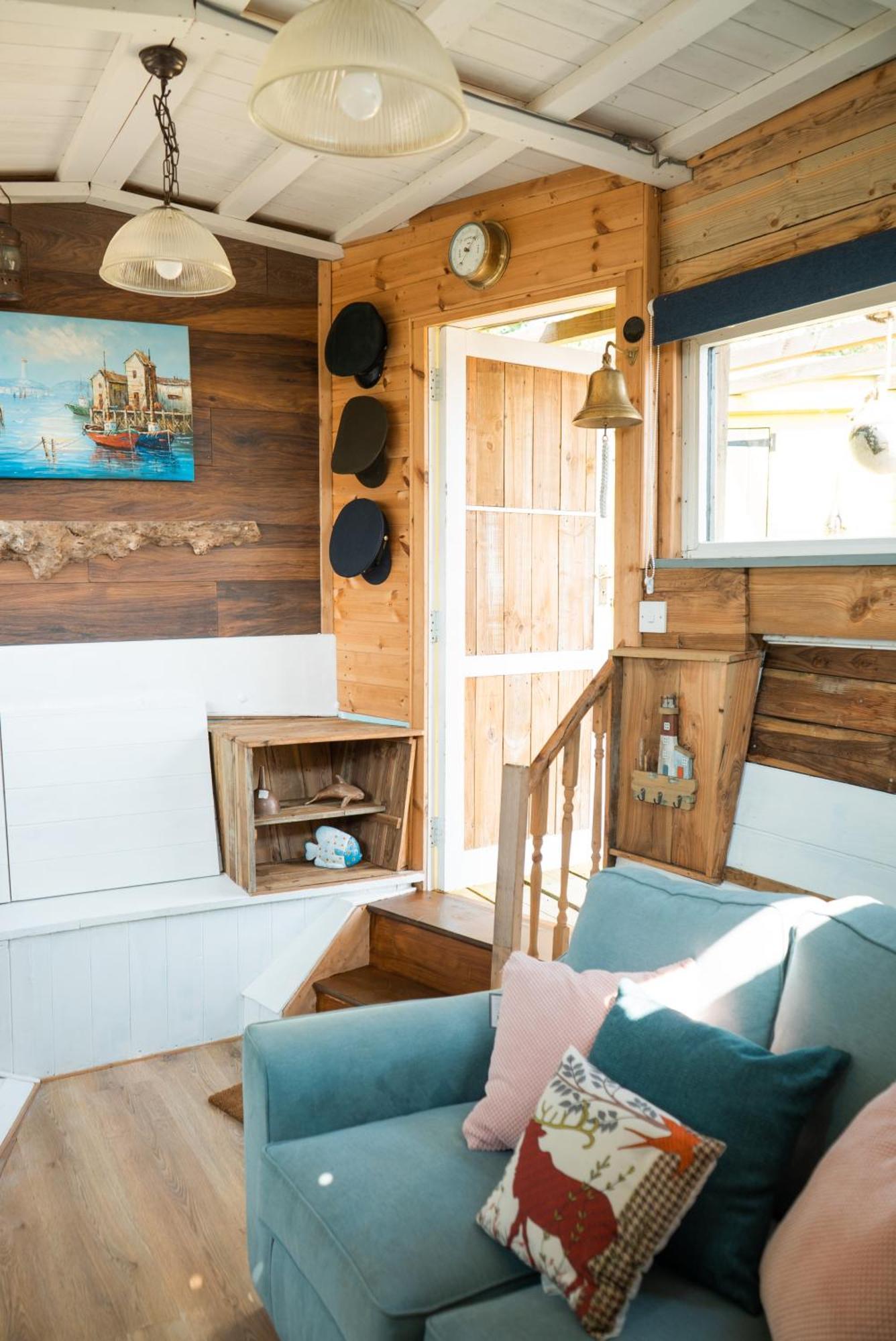 Swallowfield Glamping-Unsinkable Yeovil Exterior foto